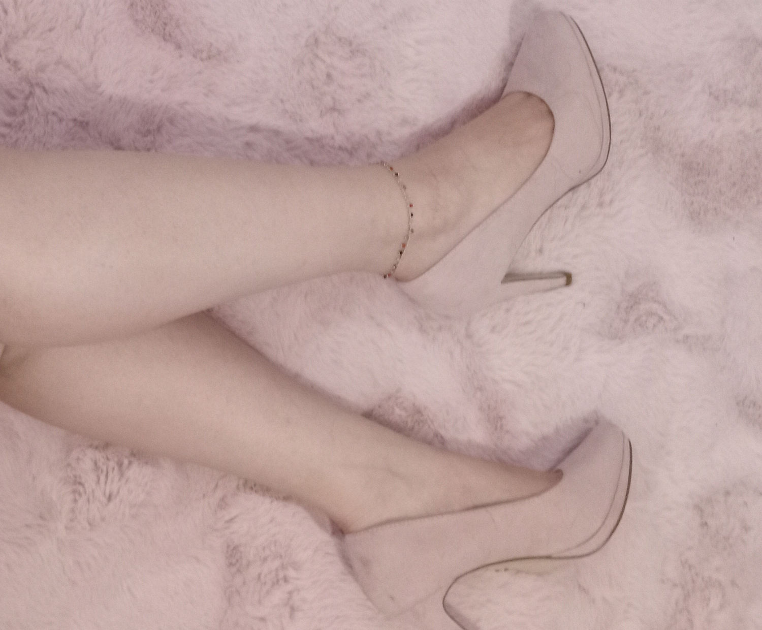 Pieds-sensually-delicious's media