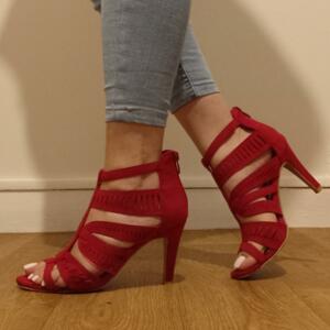 Pieds-sensually-delicious's media