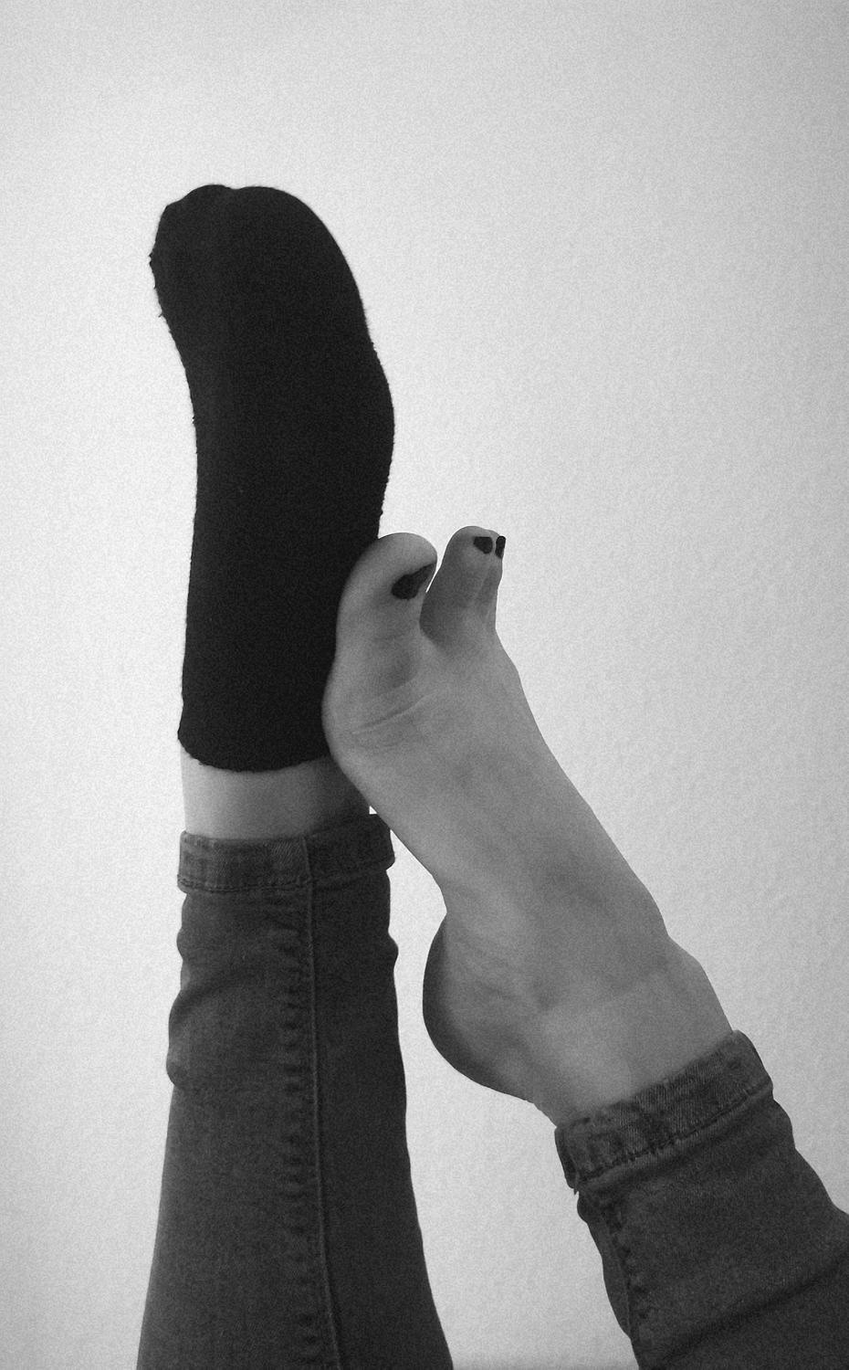 Pieds-thya-feet's media
