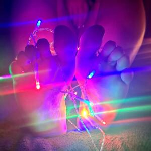 Piedsgirly-feet's media