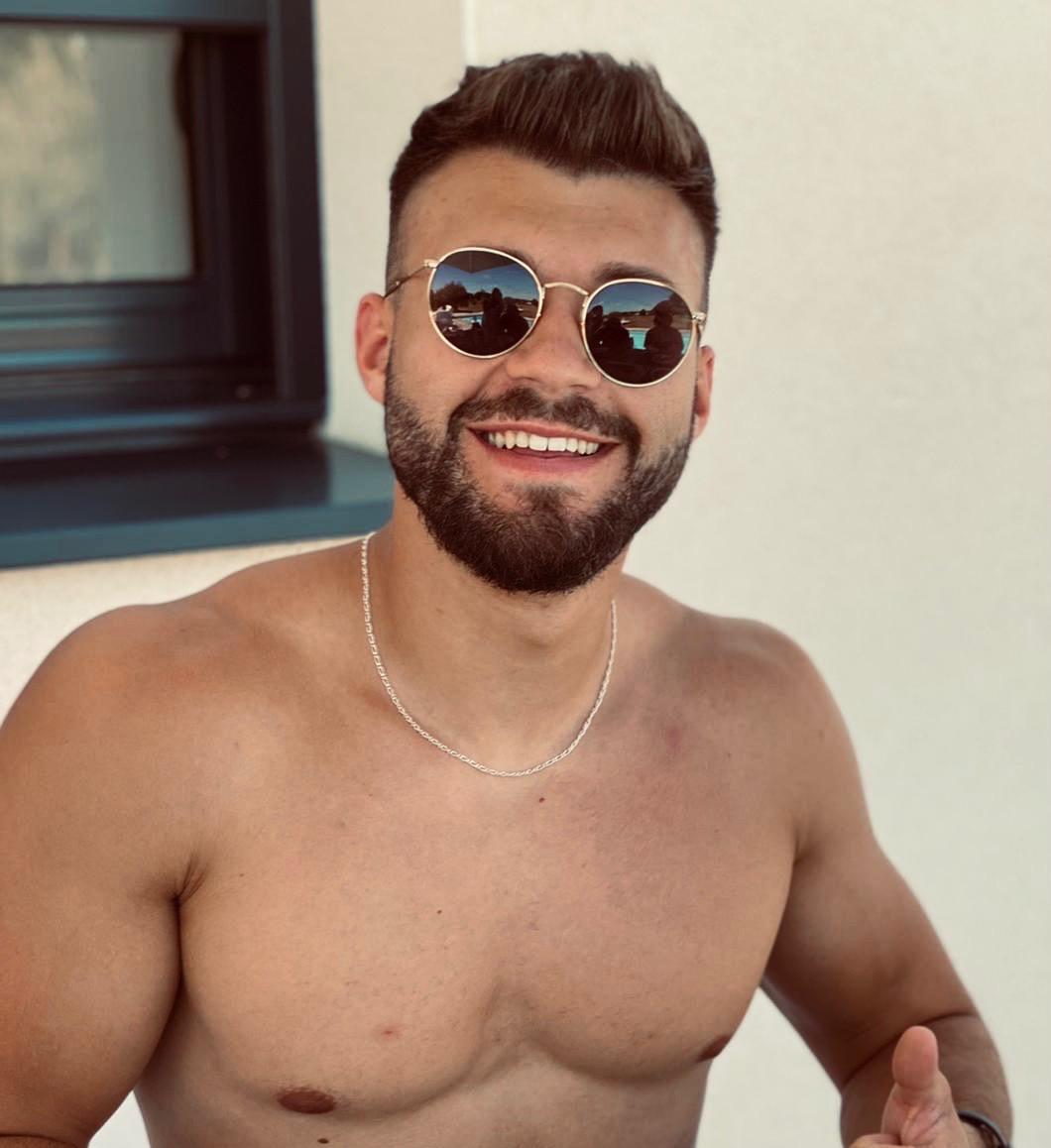 Pierrodelavega's media