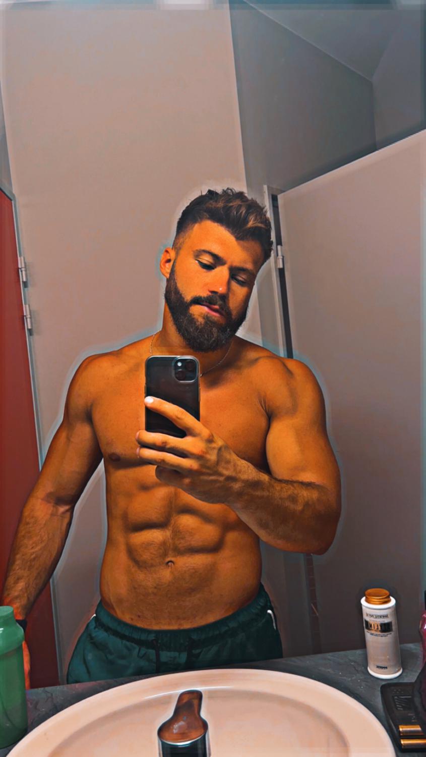 Pierrodelavega's media
