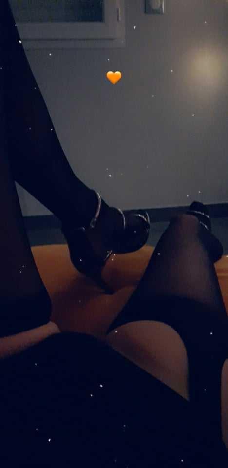 Pinupmasquee's media