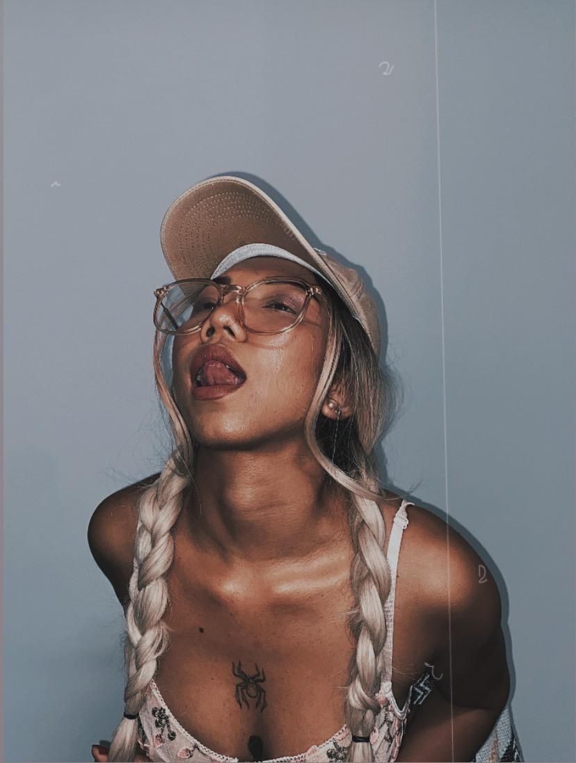 Plailie_khalifa's media
