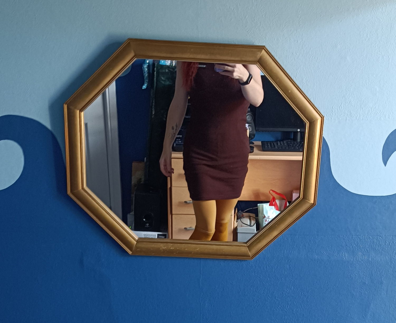 Polerhoopmilf's media