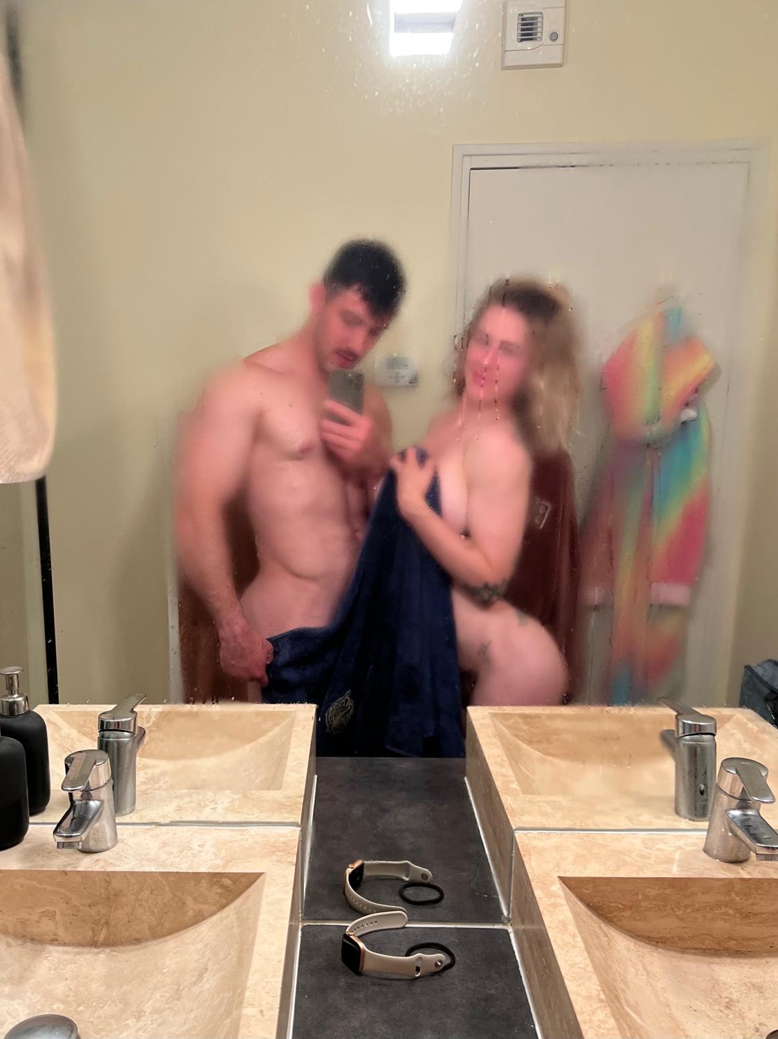 Porn_couple_goal's media