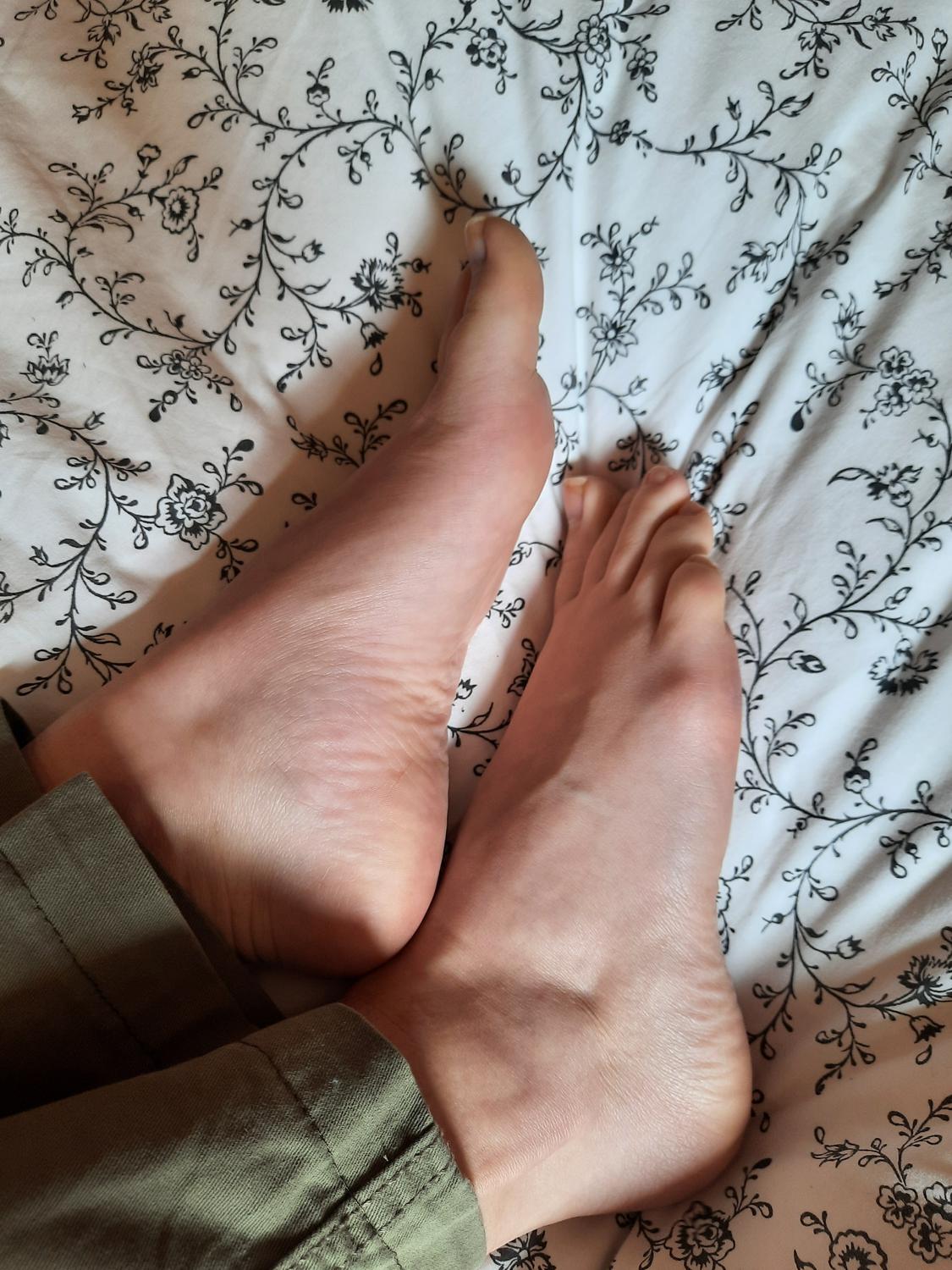 Pretty__feet's media