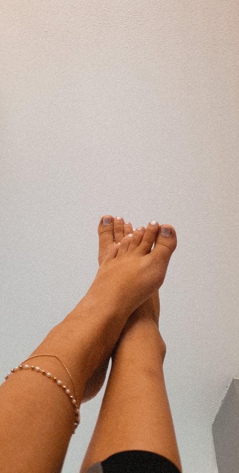 Pretty_frenchfeet's media