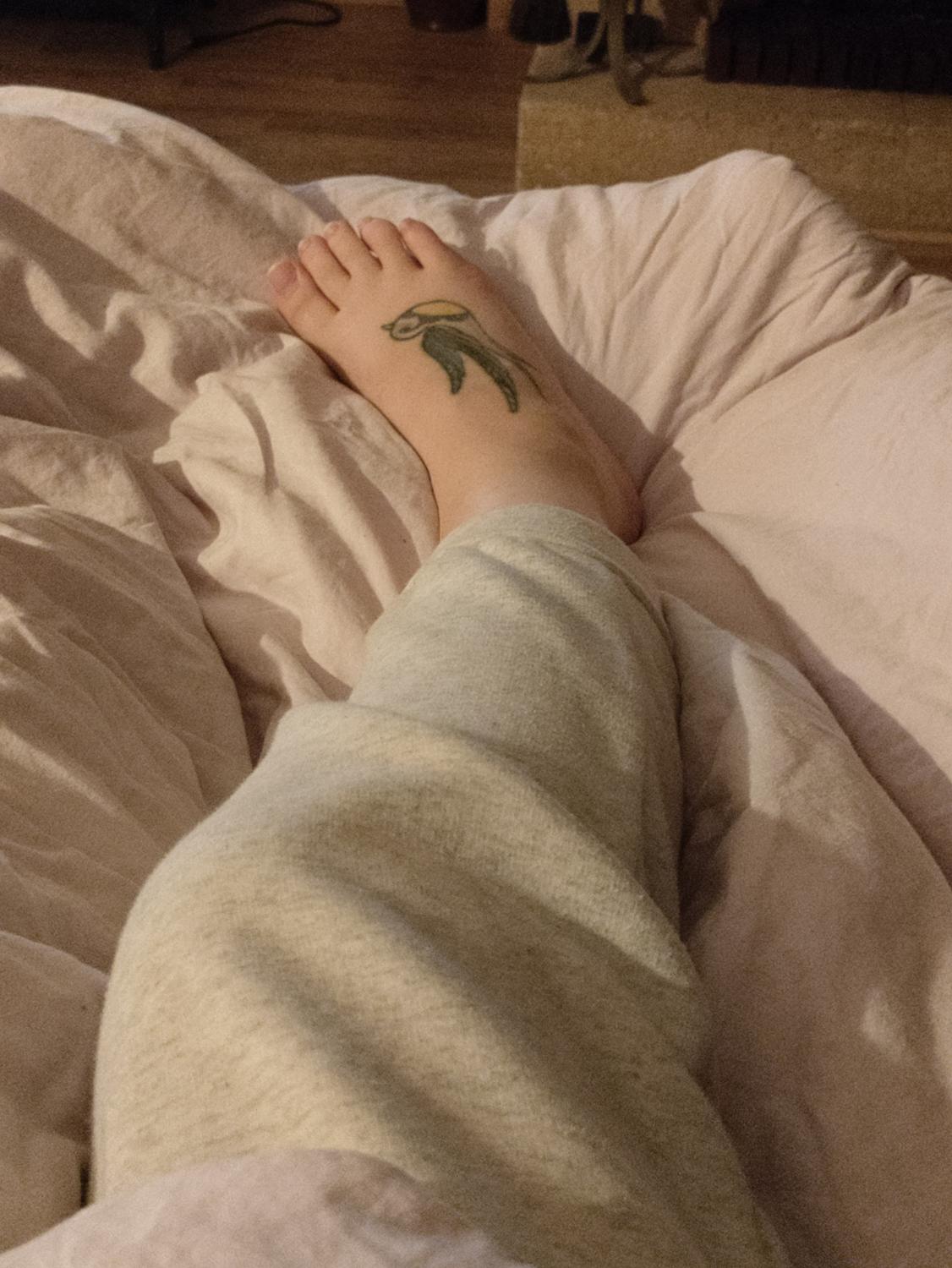 Pretty_lovely_feet's media