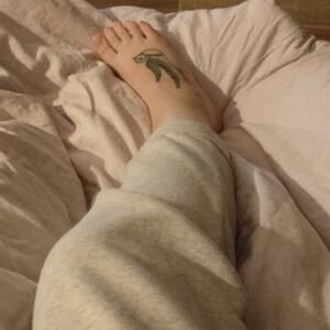 Pretty_lovely_feet's media