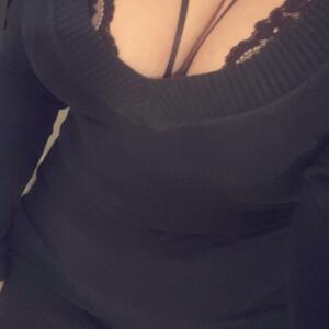 Prettybigboobs's media