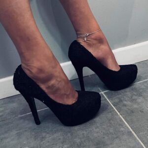 Prettyfeet007's media