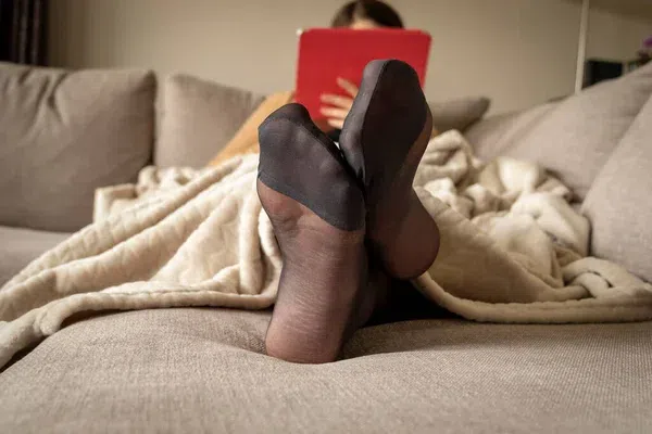 _prettyfeet74_'s media