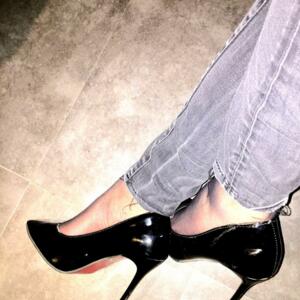 Prettyfeetoftheprettywoman's media