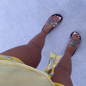 Prettyfeetprettybody's media