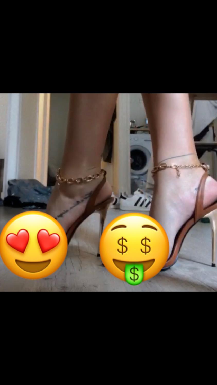 Prettylingerie's media