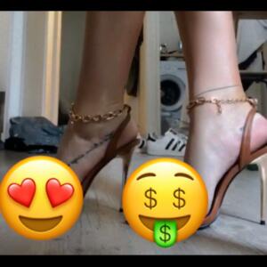 Prettylingerie's media