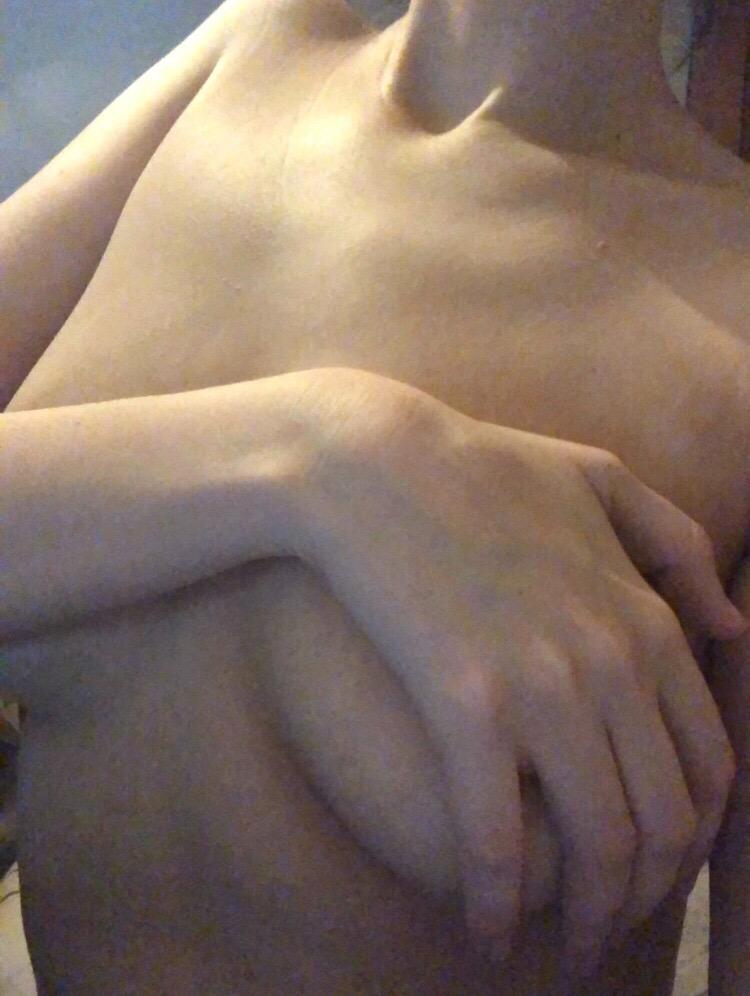 Prettynudes's media