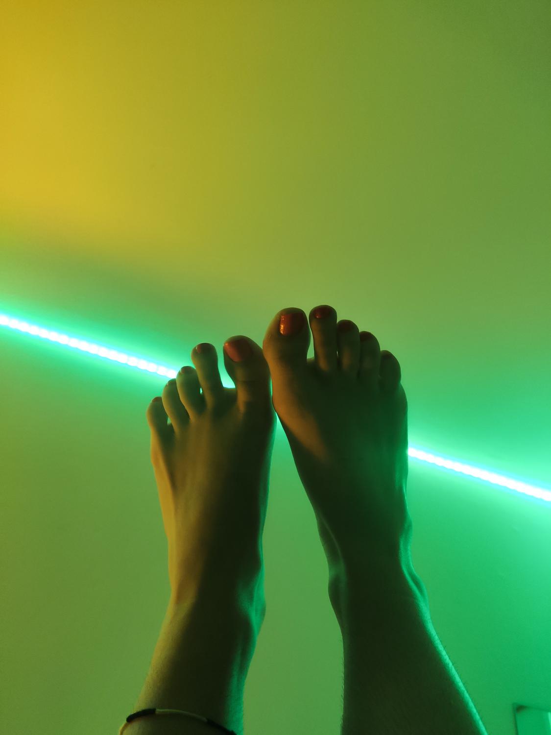 Priscafeet's media