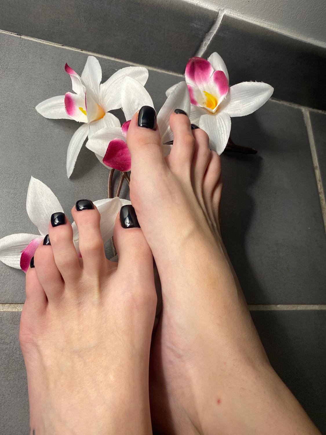 Ptiitpieds's media