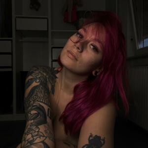 Pullmyredhair_'s media