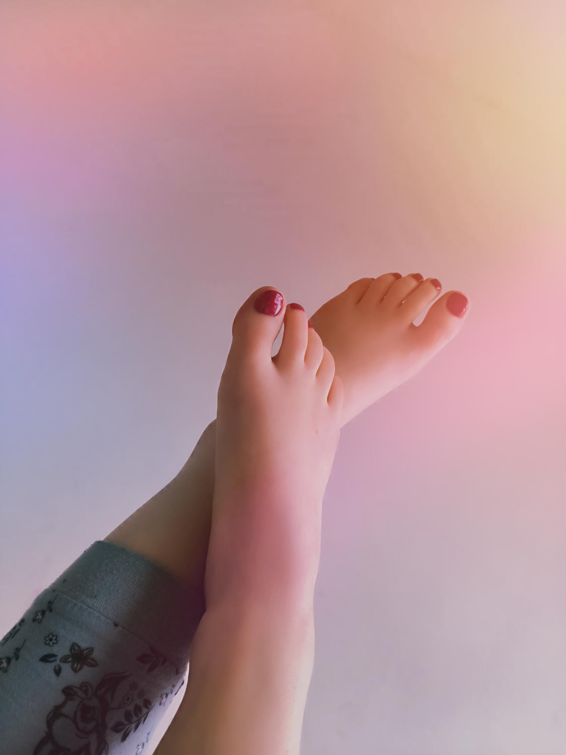 Queenfeet6's media