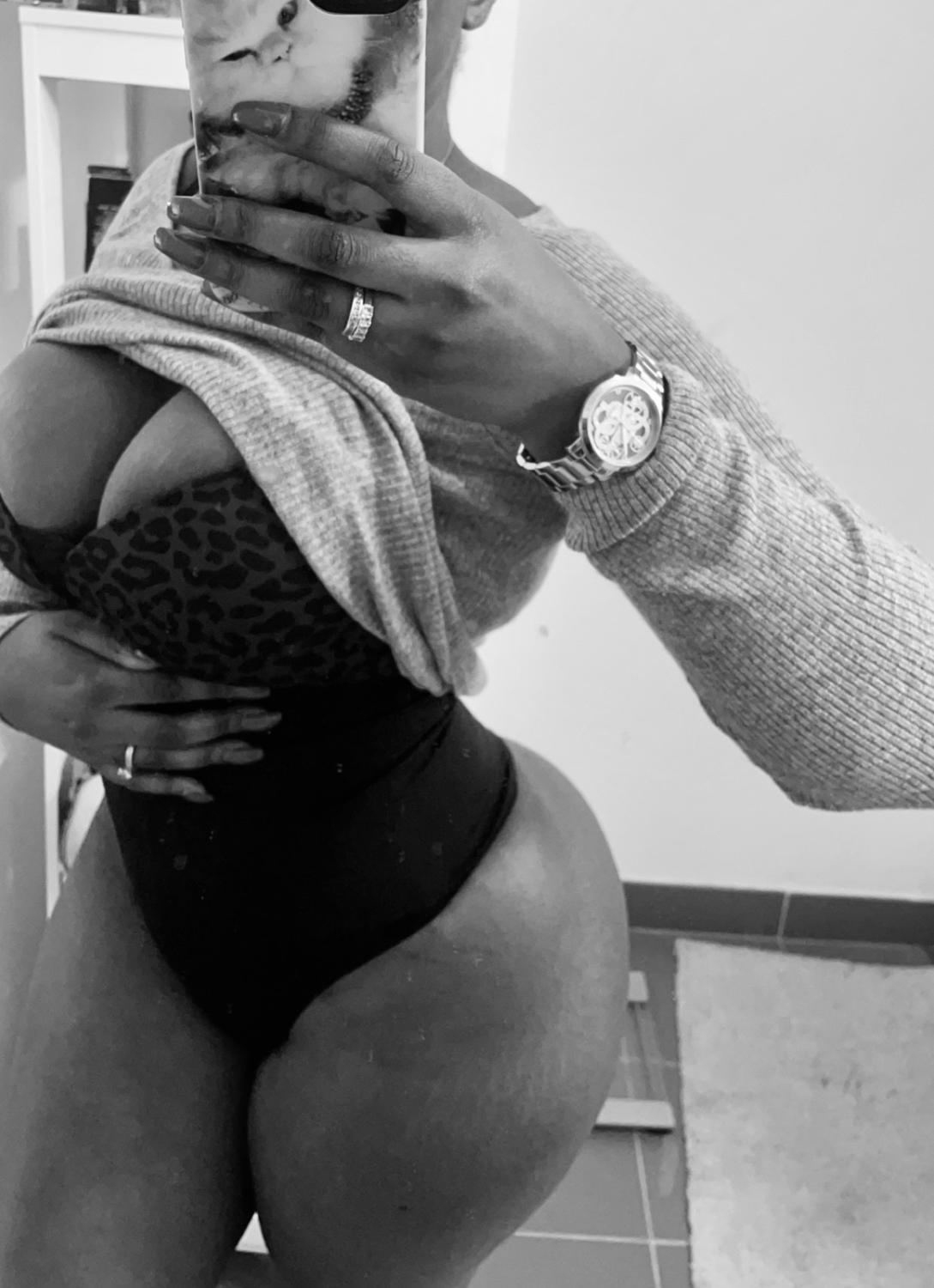 Queenmaah_'s media