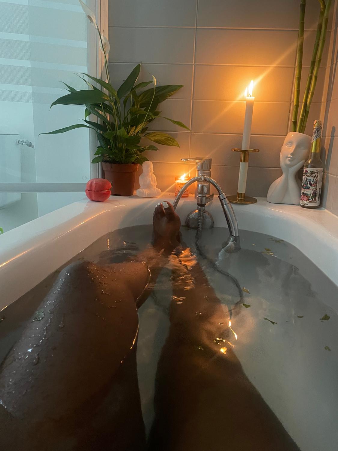 Queenmaah_'s media