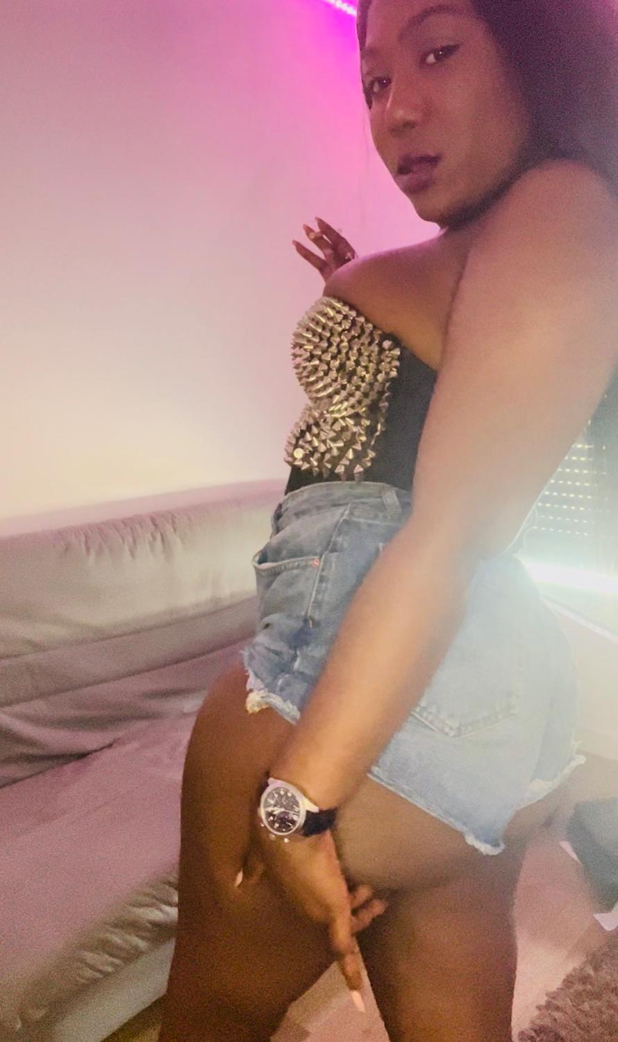 Queenmaah_'s media