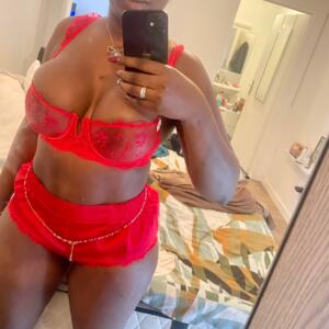 Queenmaah_'s media