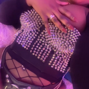 Queenmaah_'s media