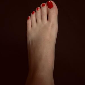 Queensexyfeet's media