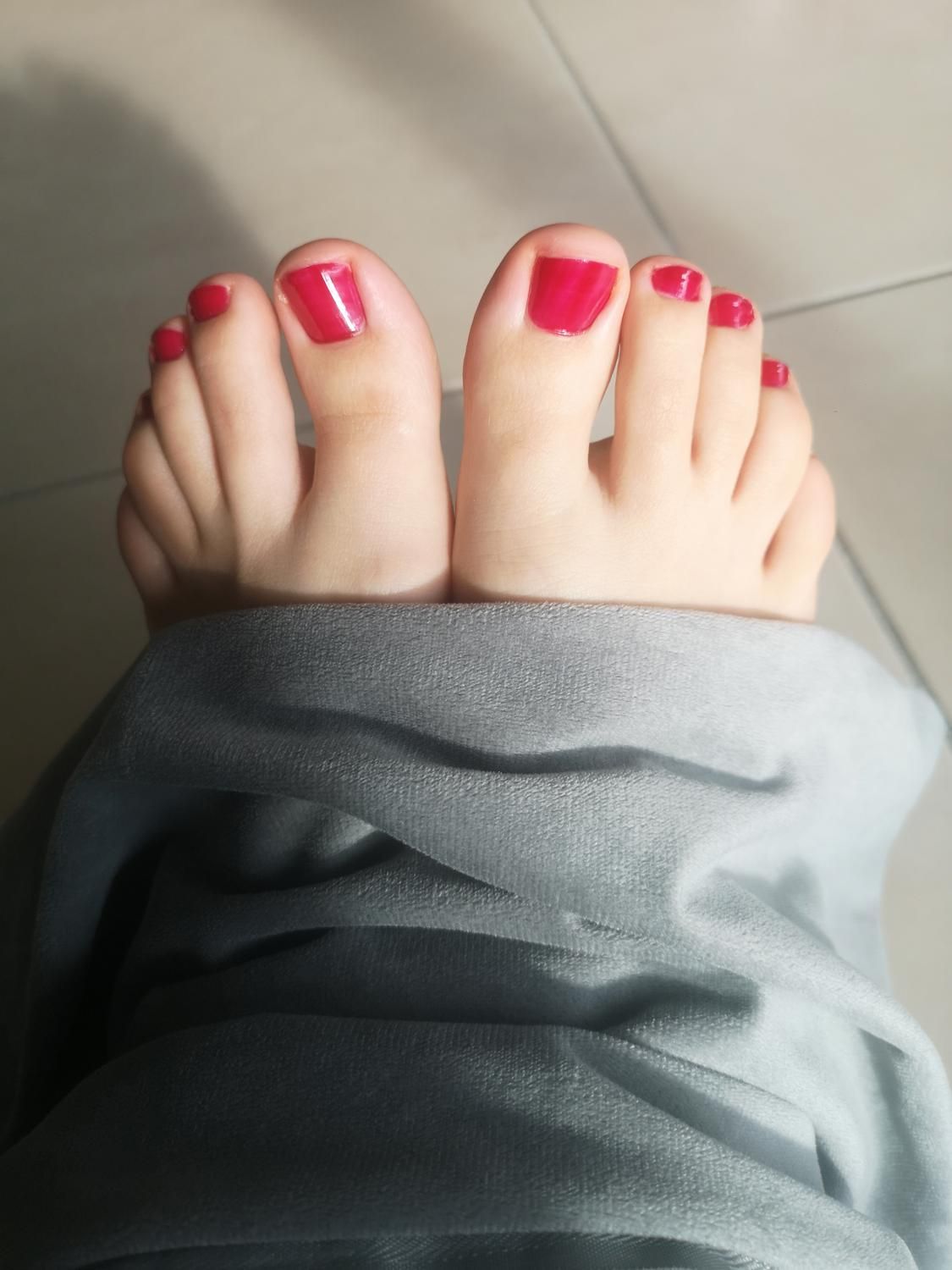 Queeny_feet's media