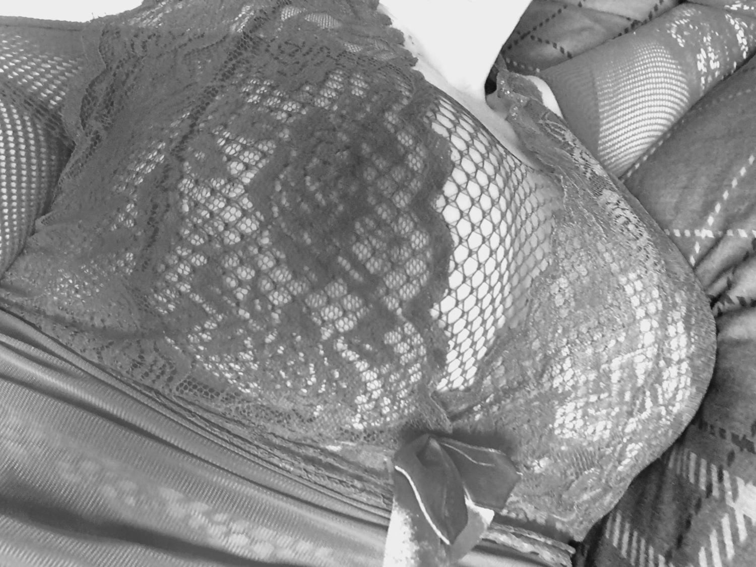 Raquel-curvy's media