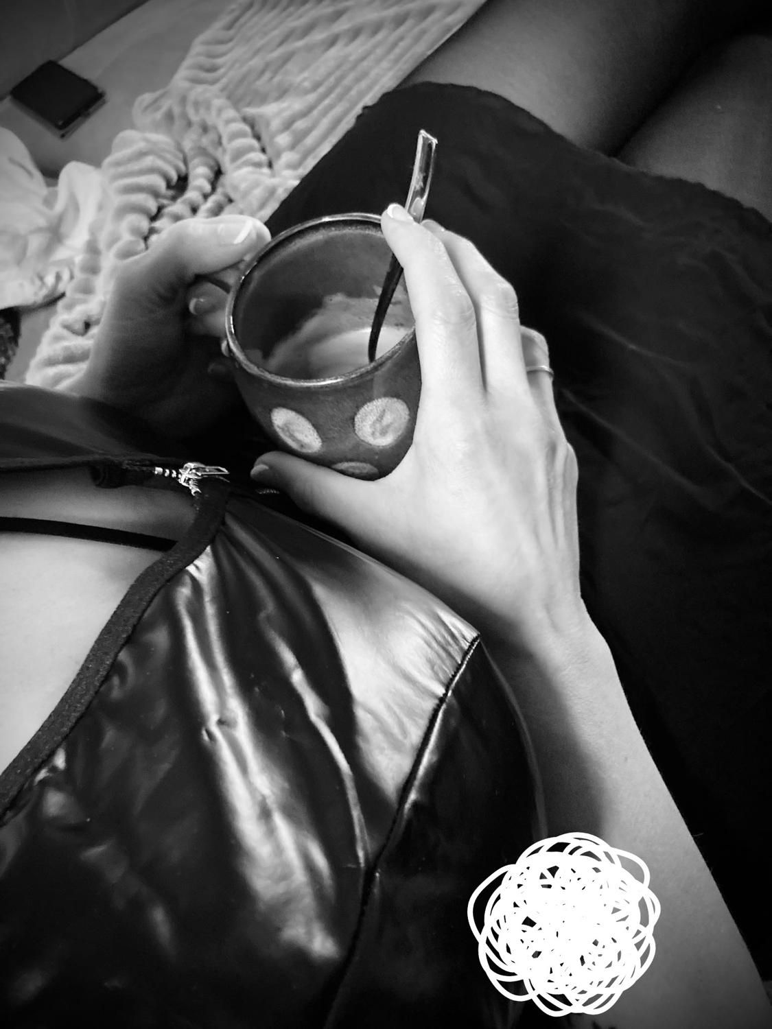 Raquel-curvy's media