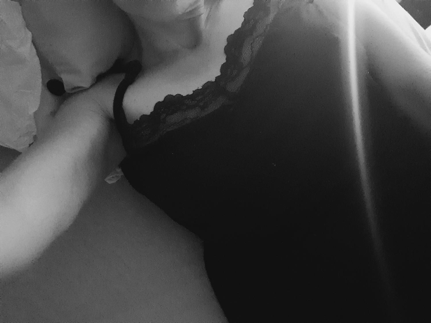 Raquel-curvy's media