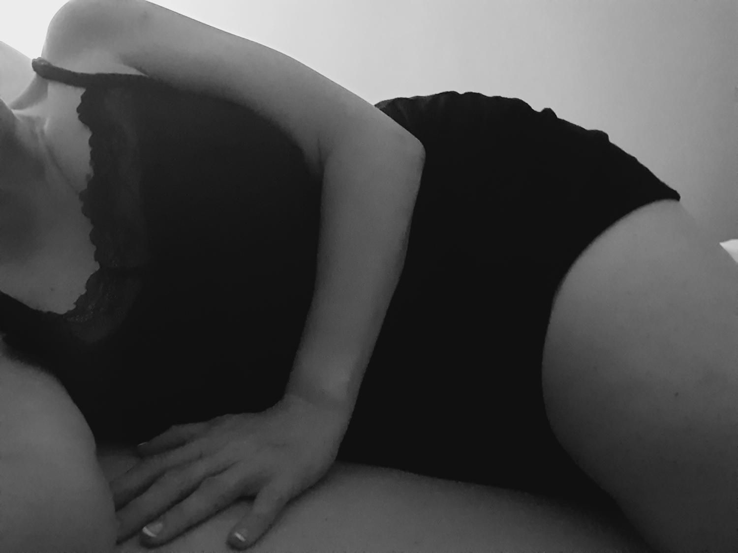 Raquel-curvy's media