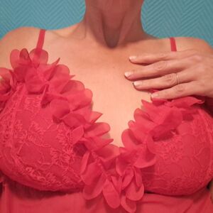 Raquel-curvy's media