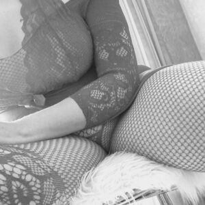 Raquel-curvy's media