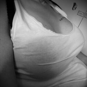 Raquel-curvy's media