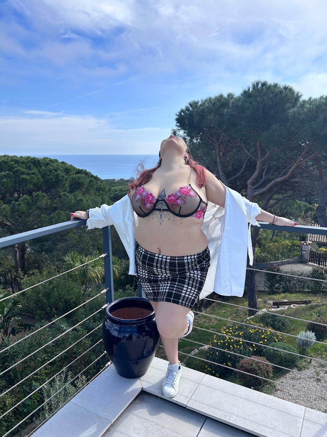 Rebbeccaheels's media