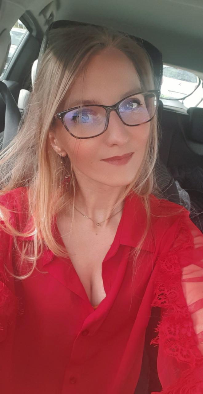 Rebekhalolita's media