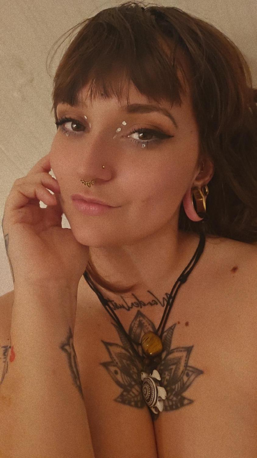 Redsonja's media