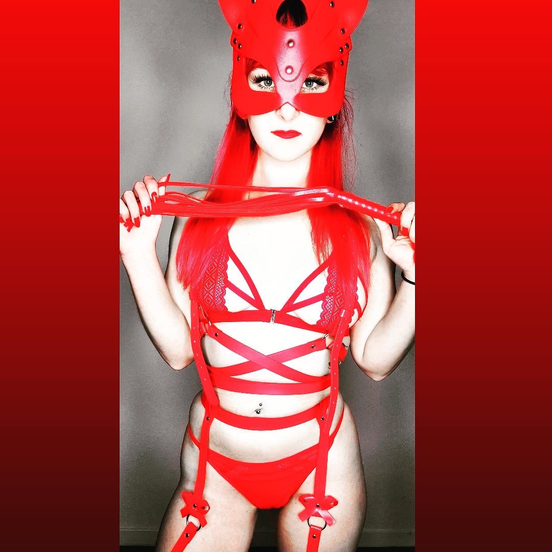 Redwife's media
