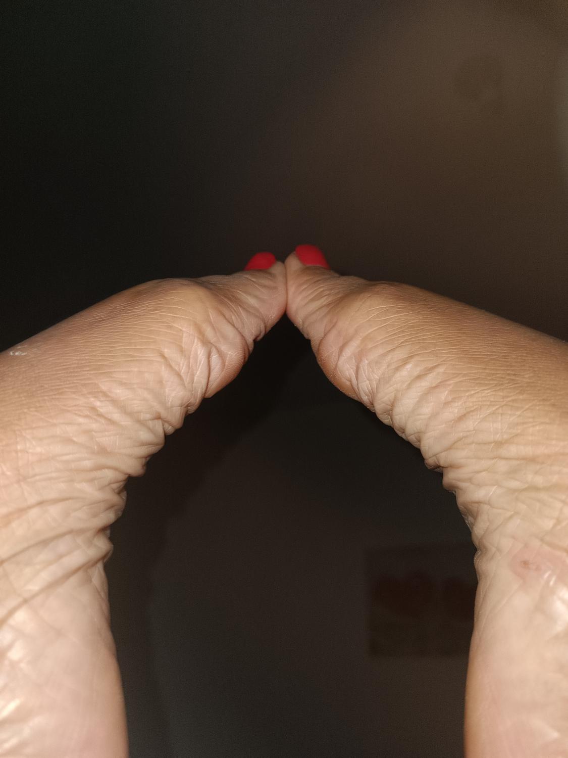 Reinegoldyfeet's media