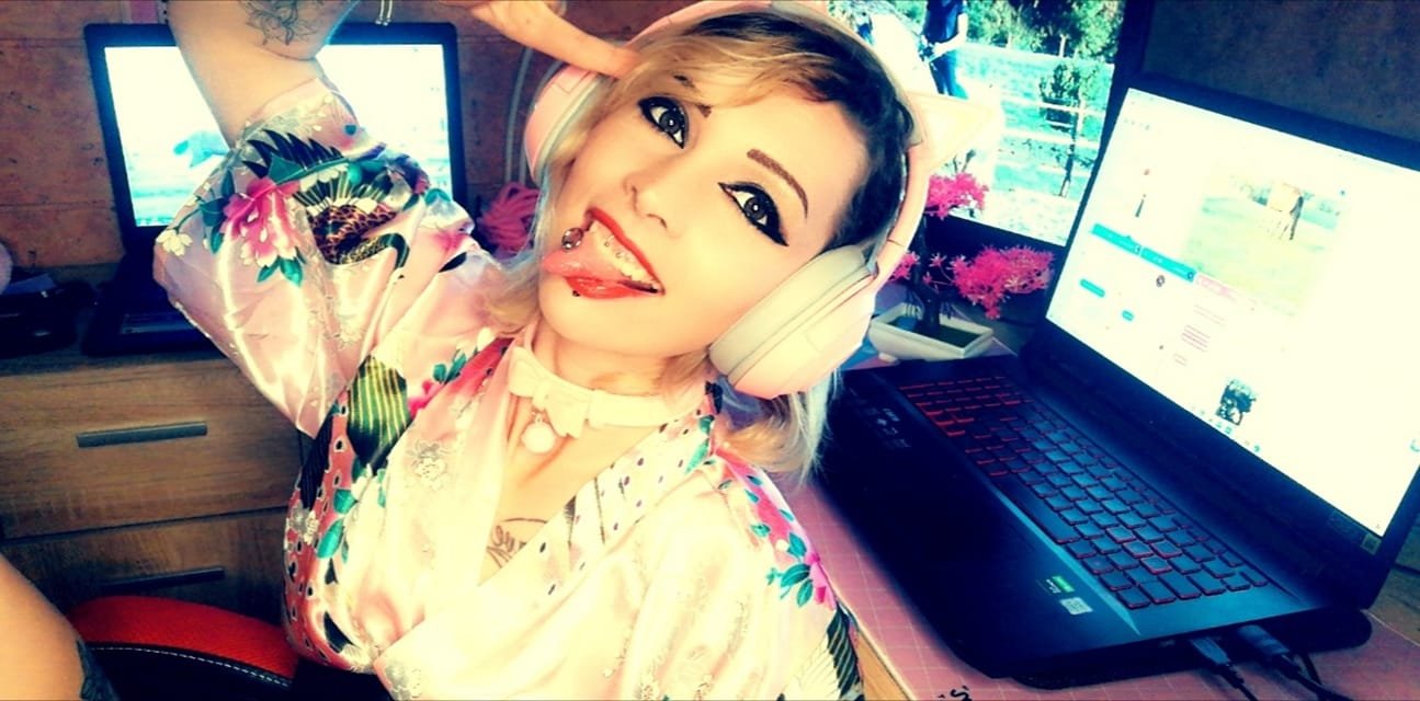 Reineladypink's media