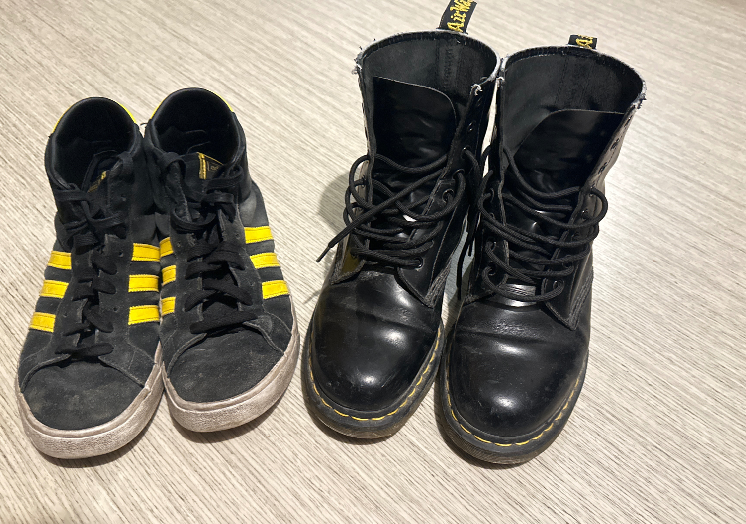 Romentfeet's media