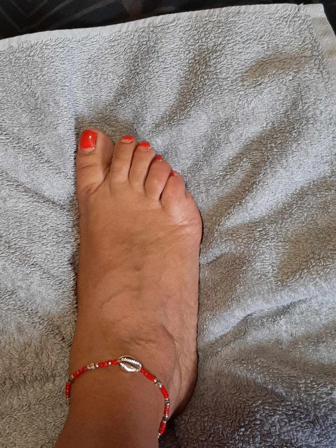 Roniefeet's media