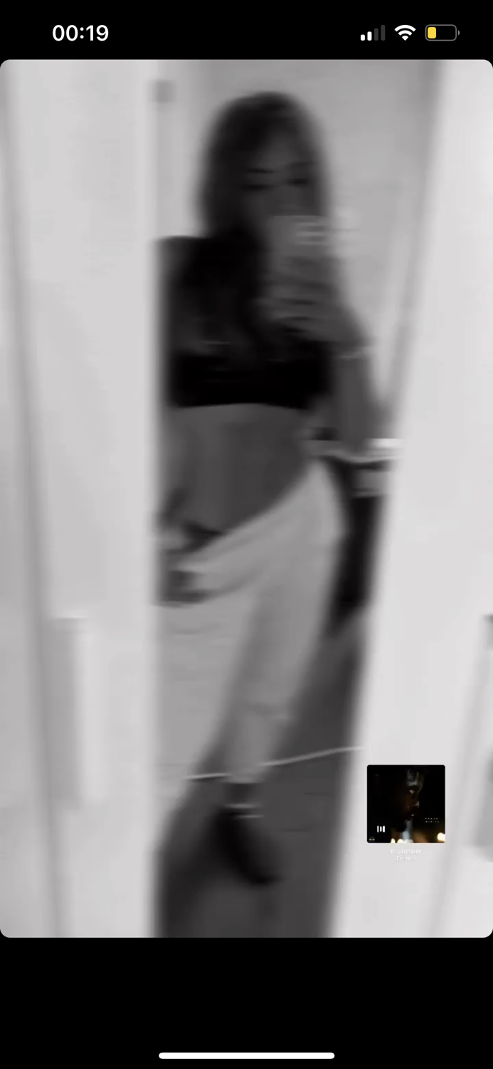 Roomycoquine's media