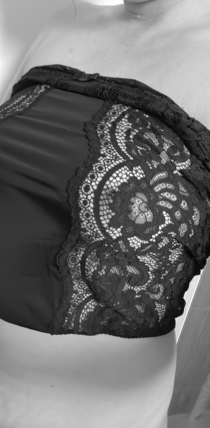 Roomycoquine's media